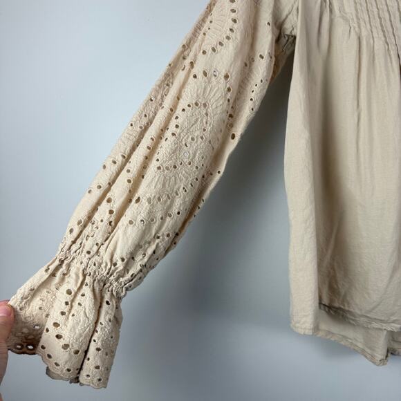 Mazik Top Womens Small Beige Button Front Eyelet Bell Sleeve Pleated Blouse Boho - Picture 6 of 8